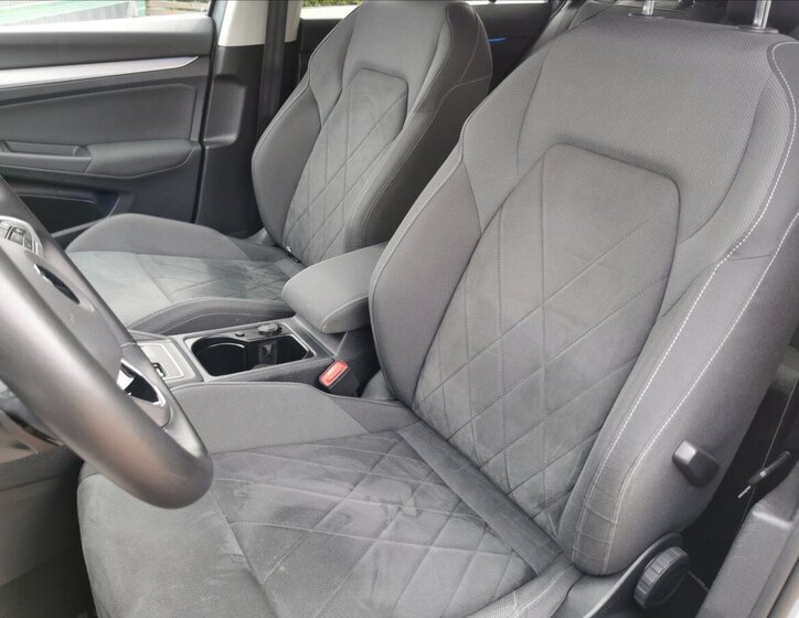 Volkswagen Golf Kombi 2,0 l 110 kw