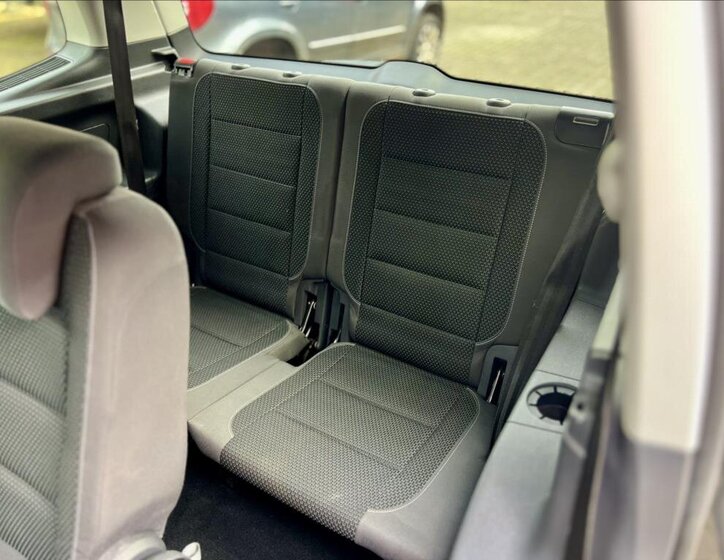 Volkswagen Touran MPV 1,6 l 77 kw