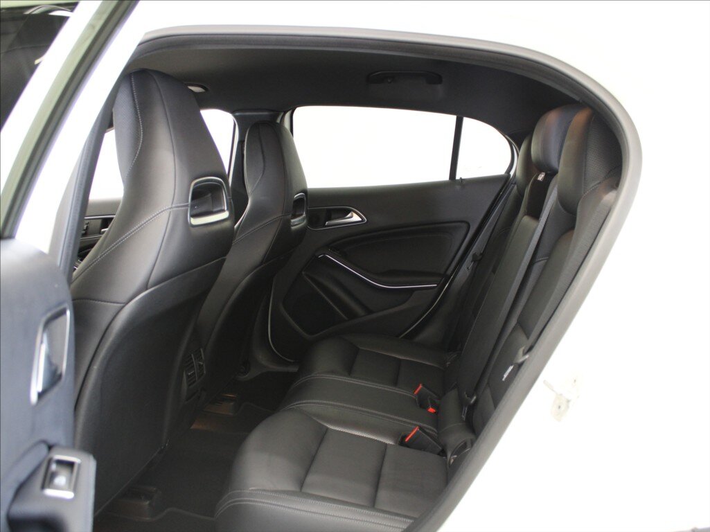 Mercedes-Benz GLA SUV / Terénní 2,0 l 155 kw