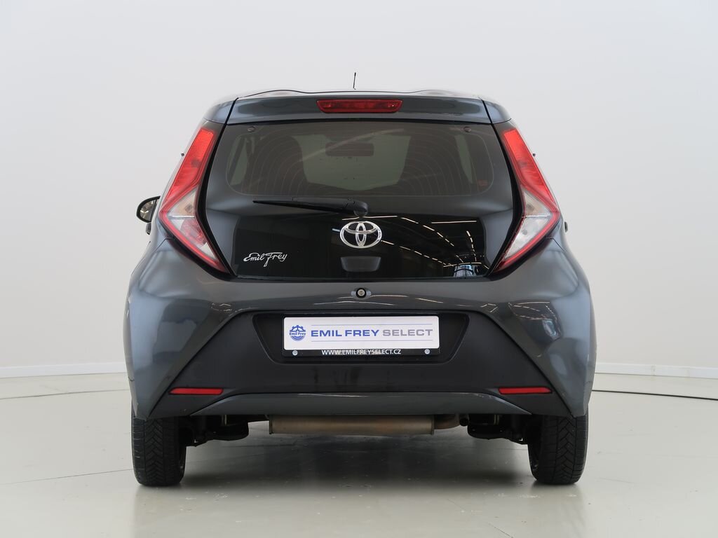 Toyota Aygo Hatchback 998,0 53 kw