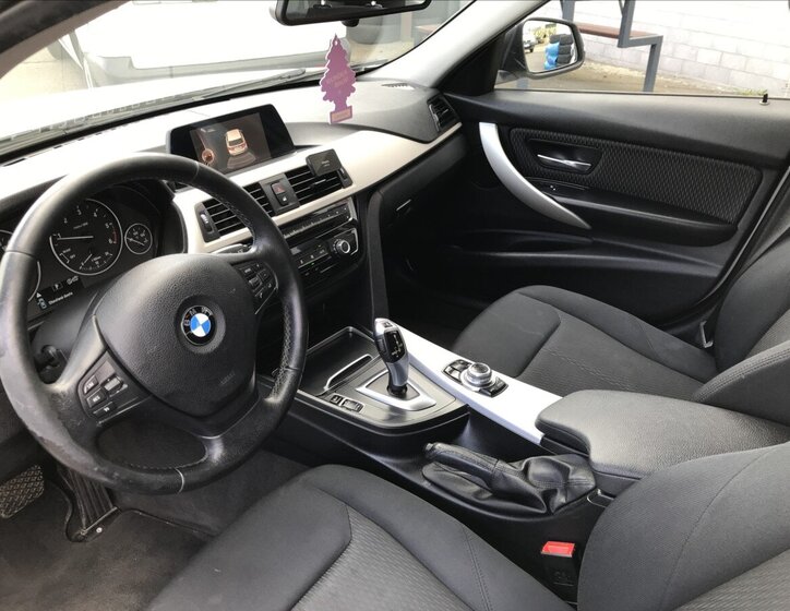 BMW Řada 3 Kombi 2,0 l 110 kw