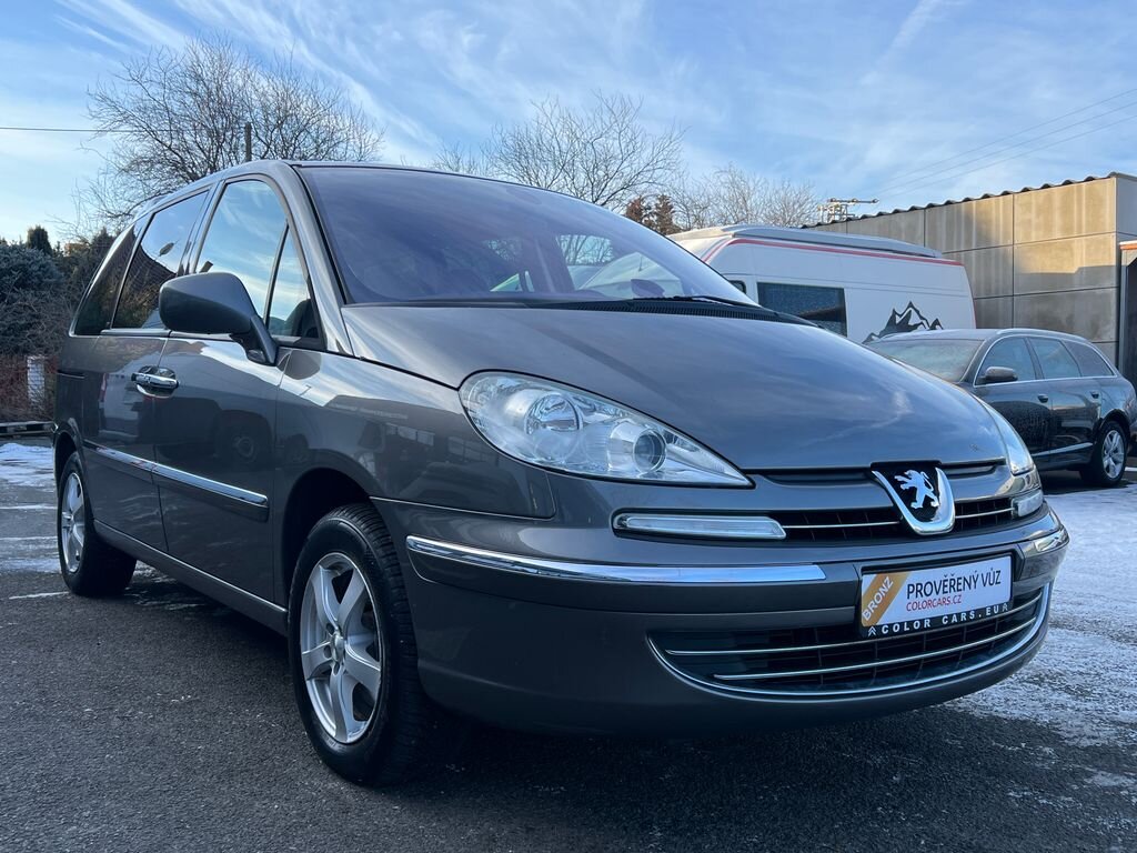 Peugeot 807 MPV 2,0 l 120 kw