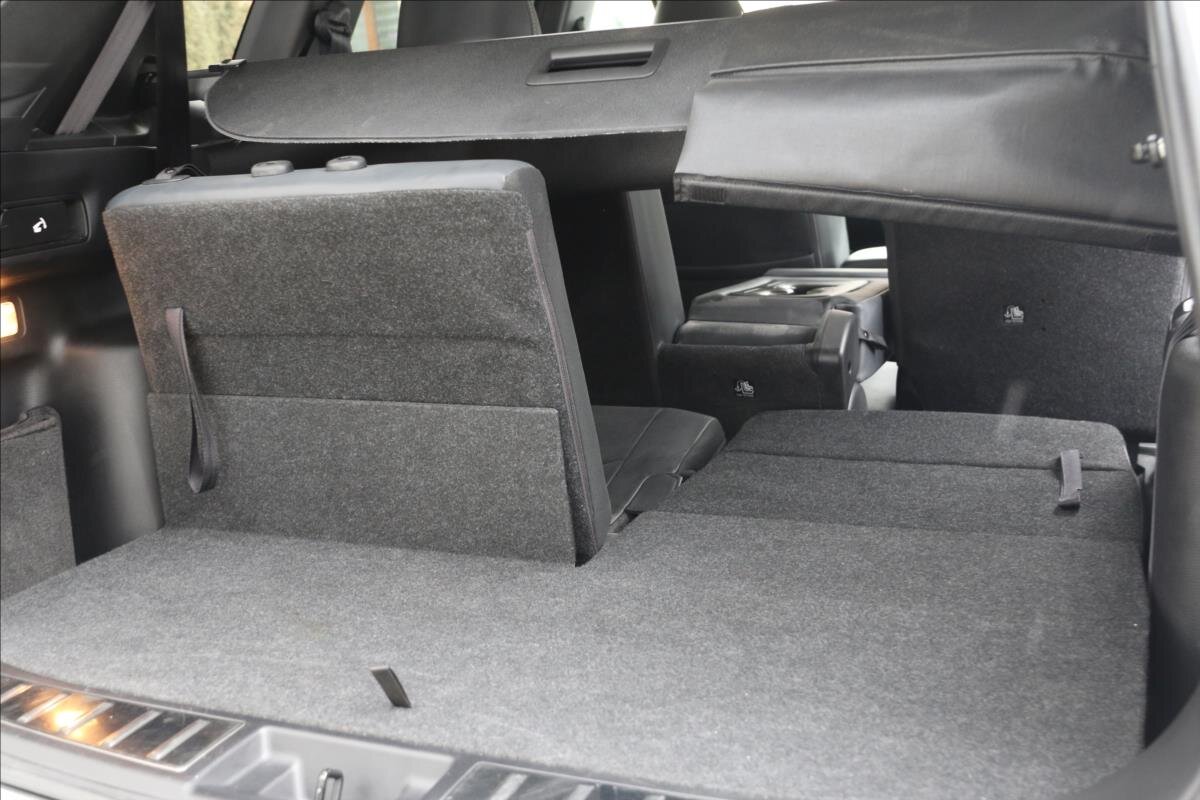 Mitsubishi Outlander SUV / Terénní 2,4 l 162 kw