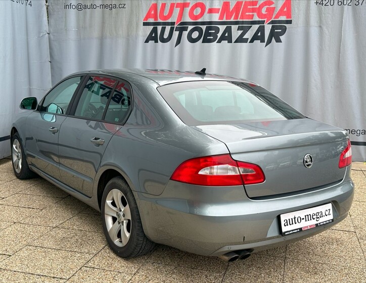 Škoda Superb 8