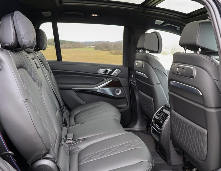 BMW X7 SUV / Terénní 3,0 l 259 kw