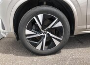 Volvo XC90 SUV / Terénní 2,0 l 173 kw