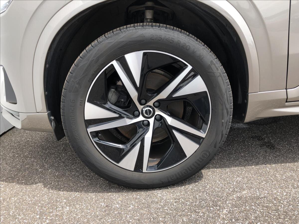 Volvo XC90 SUV / Terénní 2,0 l 173 kw