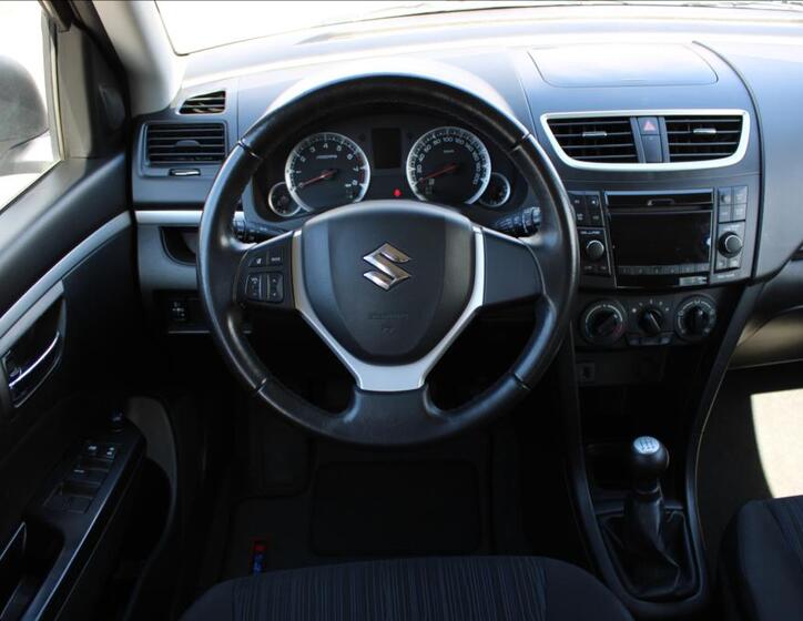 Suzuki Swift 12
