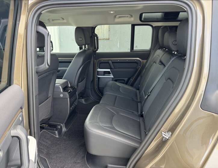 Land Rover Defender SUV / Terénní 3,0 l 221 kw