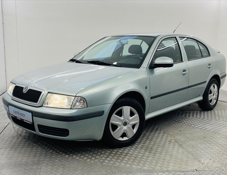 Škoda Octavia 1