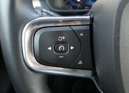 Volvo XC40 SUV / Terénní 2,0 l 120 kw