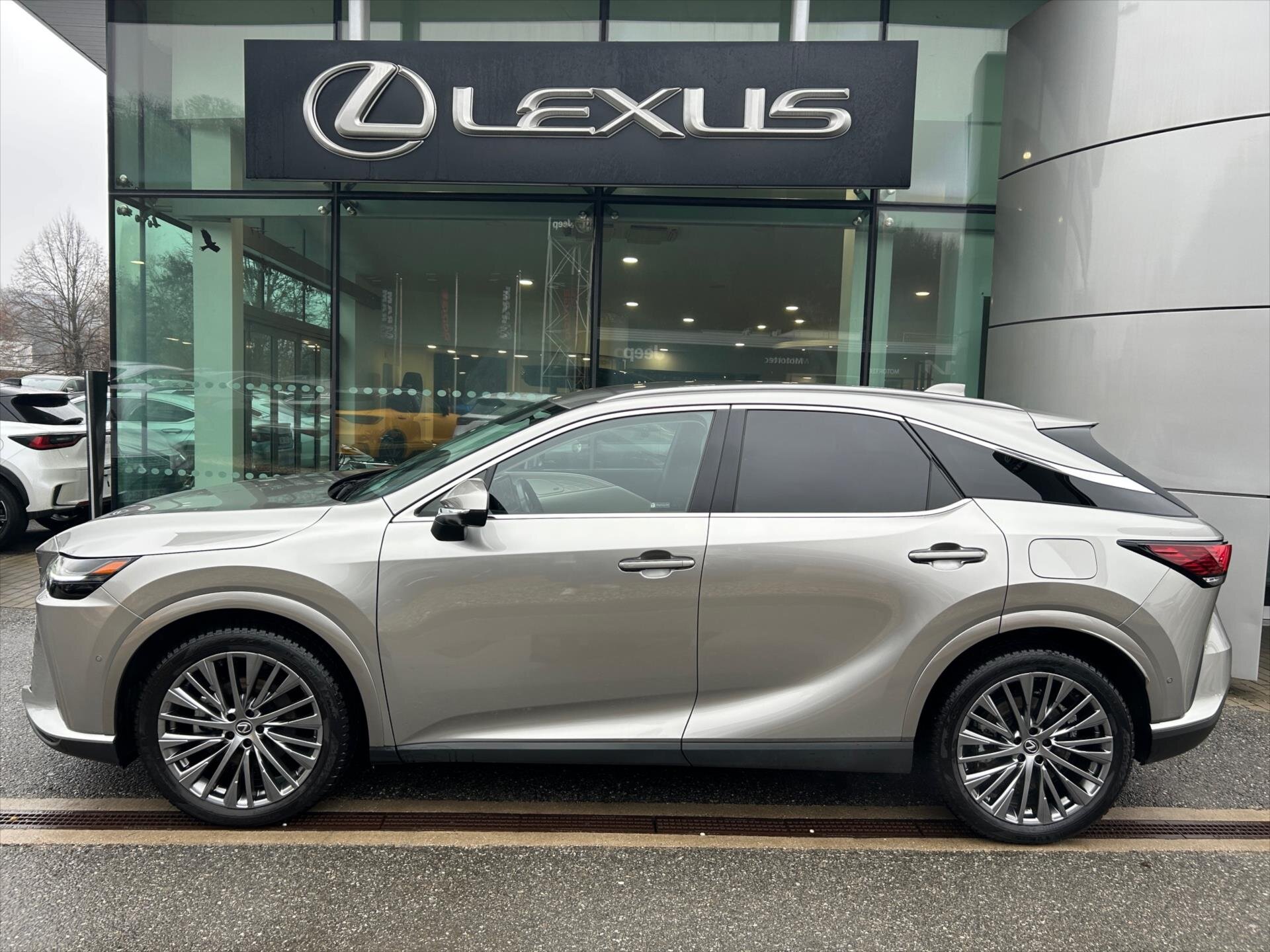 Lexus RX 350h SUV 2,5 l 140 kw