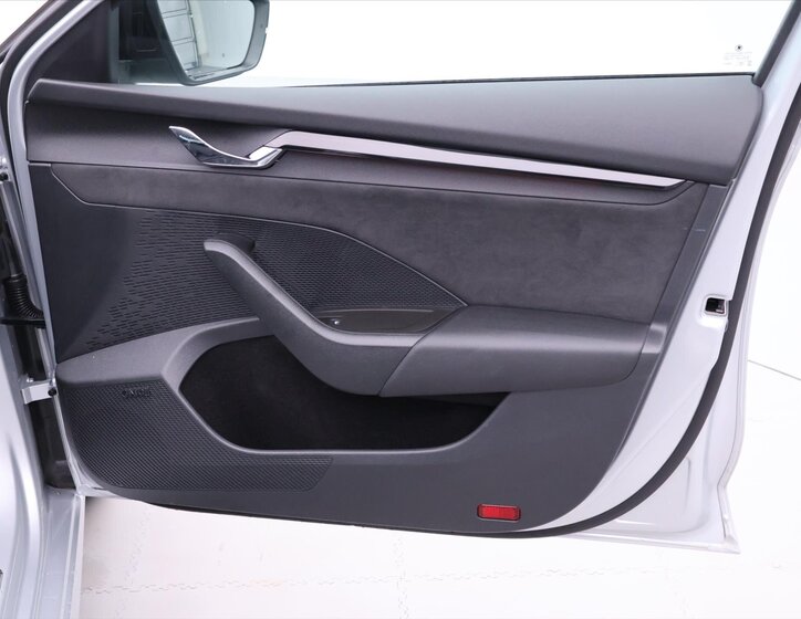 Škoda Octavia Kombi 2,0 l 180 kw