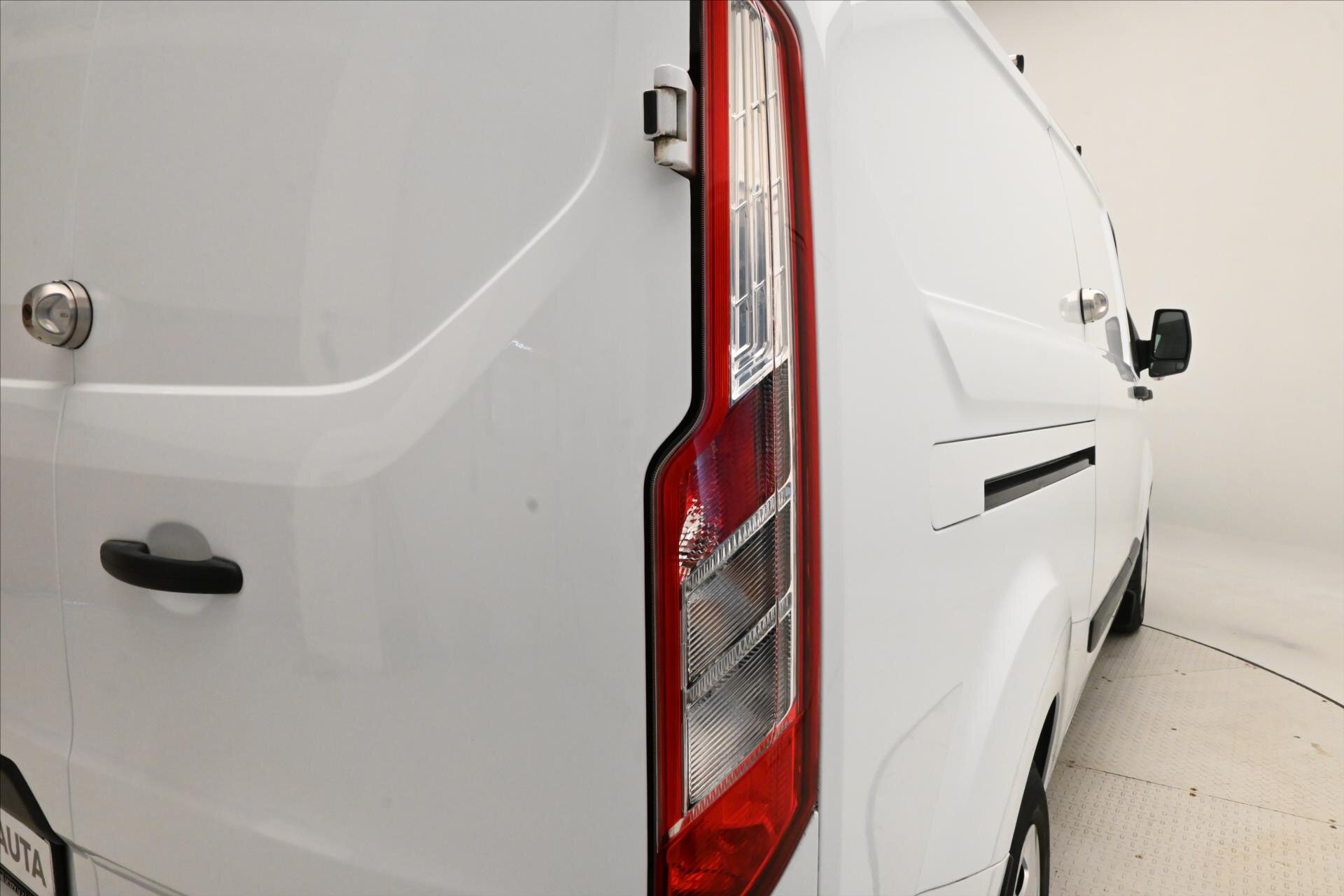 Ford Transit Custom Skříň 2,0 l 96 kw