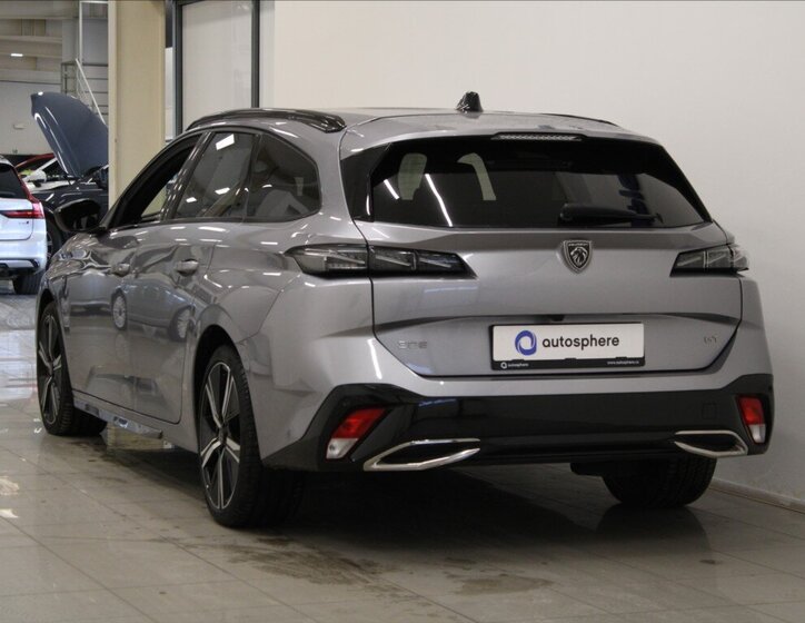 Peugeot 308 Kombi 1,2 l 96 kw