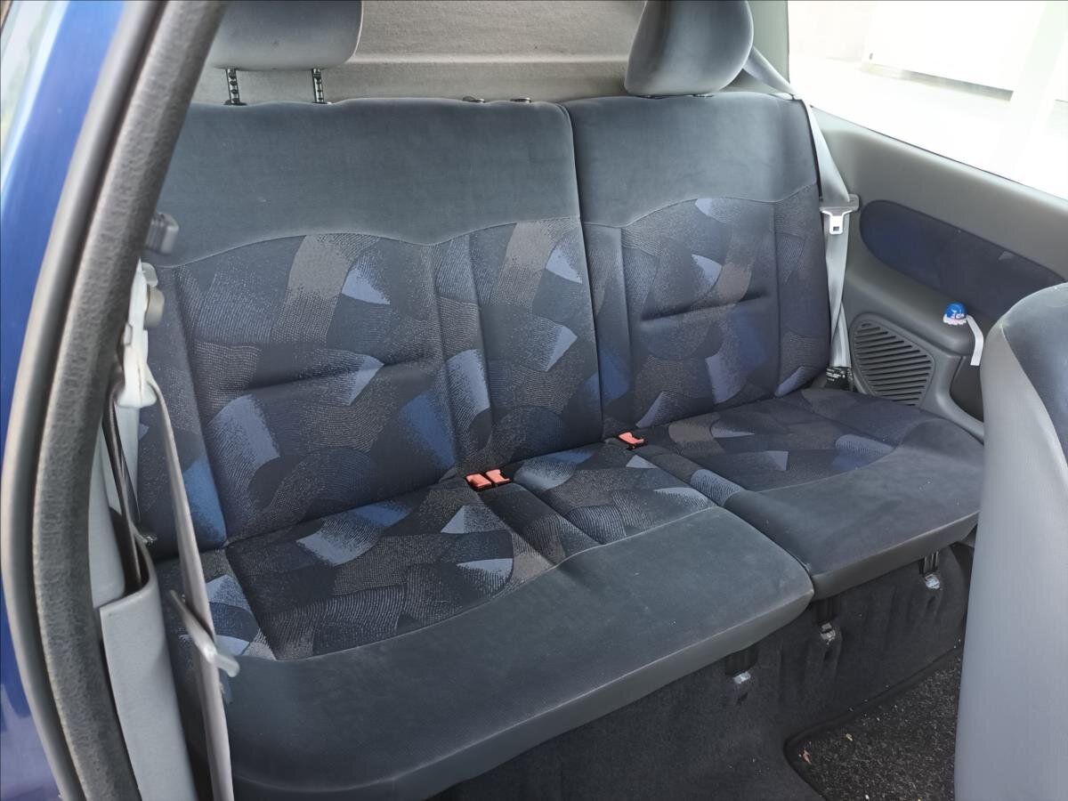 Renault Clio Hatchback 1,1 l 43 kw