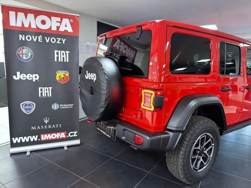 Jeep Wrangler Kombi 2,0 l 200 kw