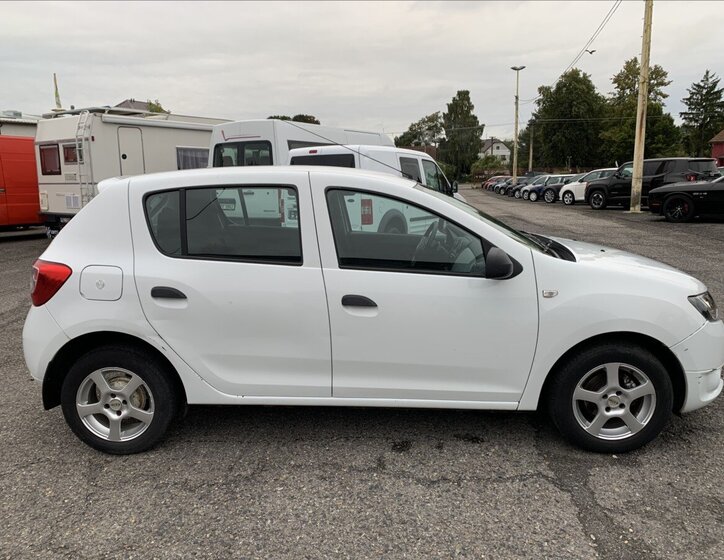 Dacia Sandero 6