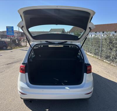 Volkswagen Golf Sportsvan 37