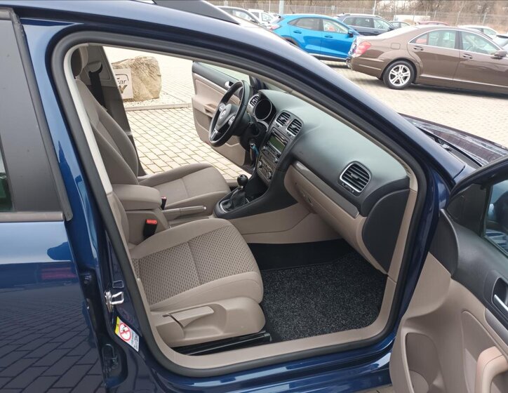 Volkswagen Golf Kombi 1,2 l 63 kw