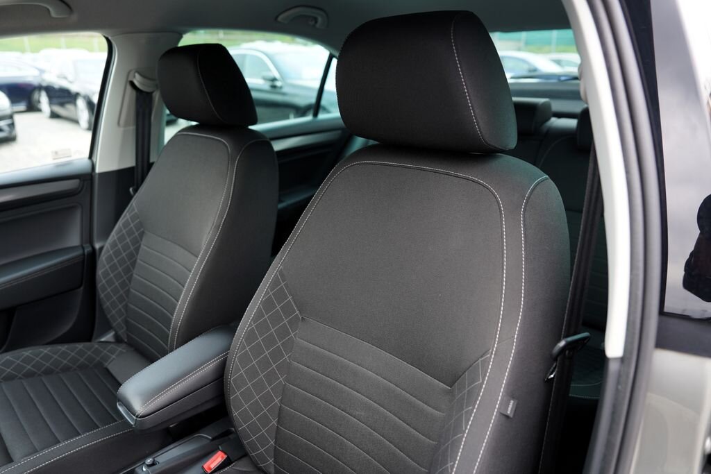 Škoda Rapid Sedan / Limuzína 999,0 70 kw