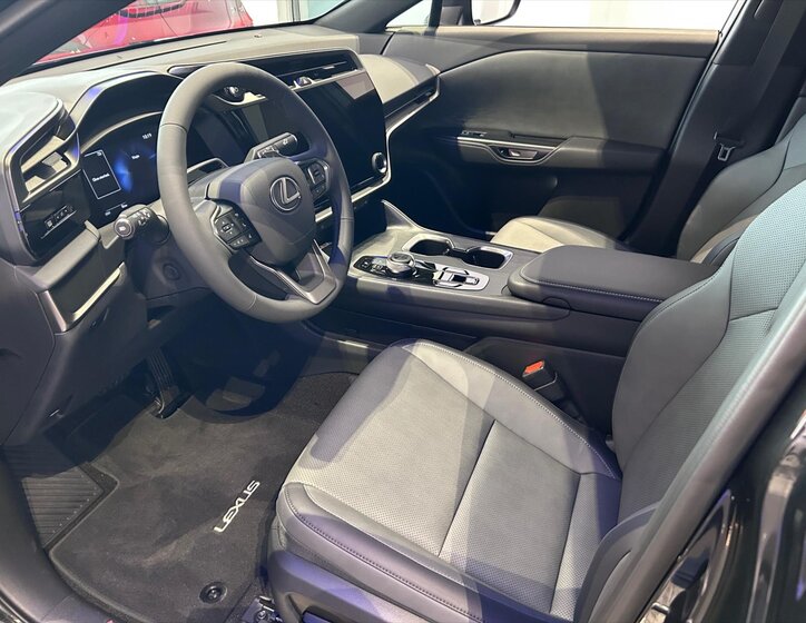 Lexus Ostatní SUV / Terénní 0,0 280 kw