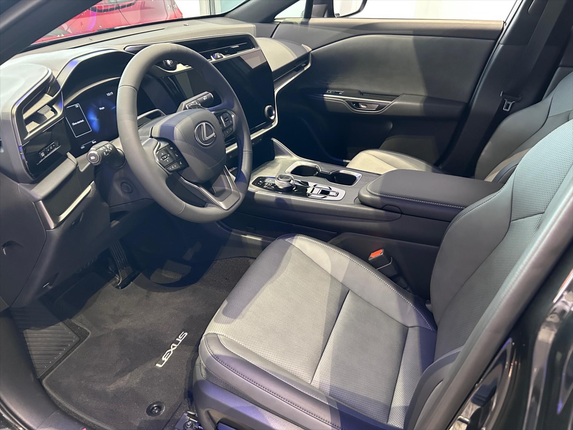 Lexus Ostatní SUV / Terénní 0,0 280 kw