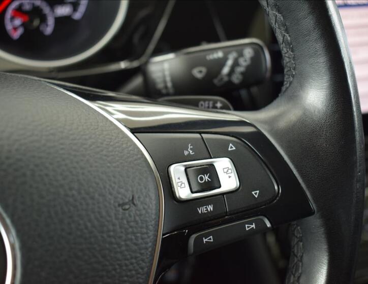 Volkswagen Touran 32