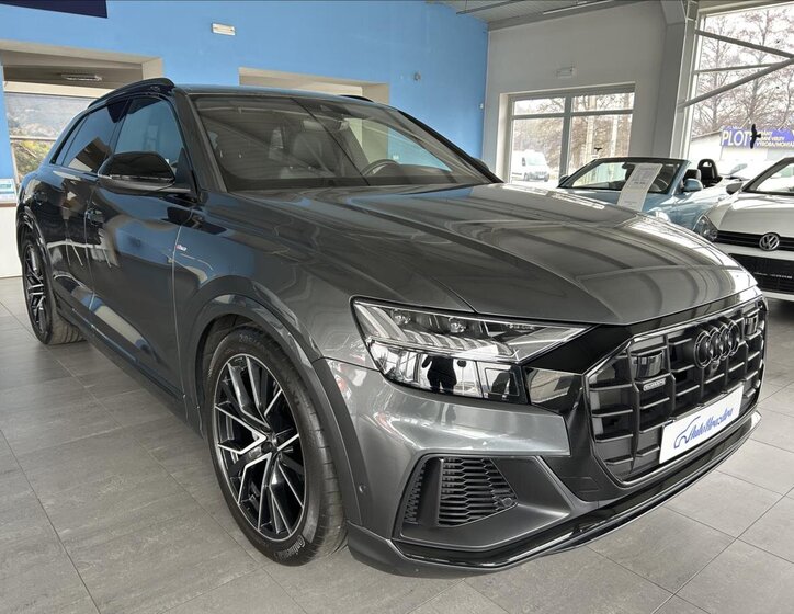 Audi Q8 SUV / Terénní 3,0 l 250 kw