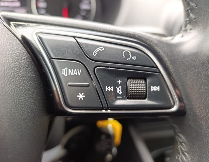 Audi Q2 SUV / Terénní 999,0 85 kw