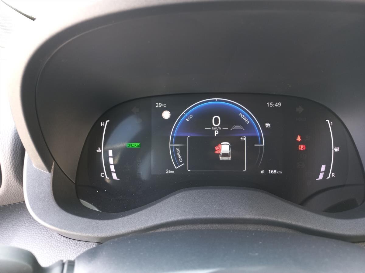 Toyota Yaris Cross CUV / Crossover 1,5 l 68 kw