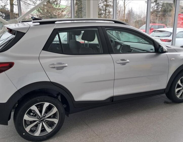 KIA Stonic Kombi 1,2 l 57 kw