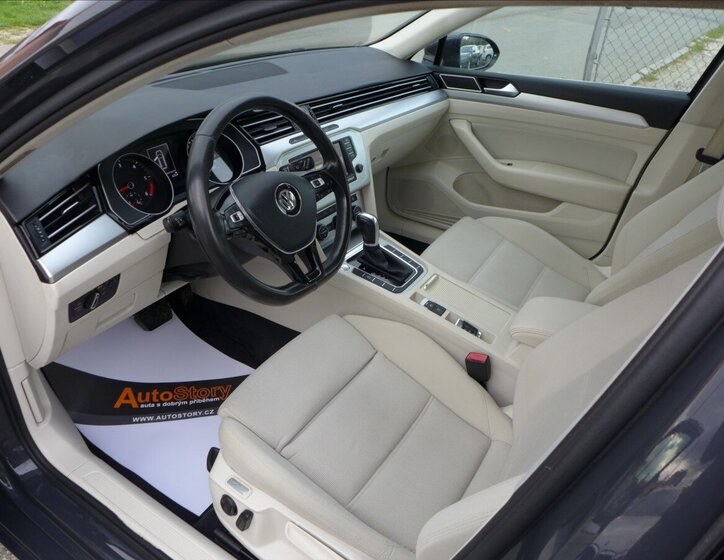 Volkswagen Passat Kombi 1,6 l 88 kw