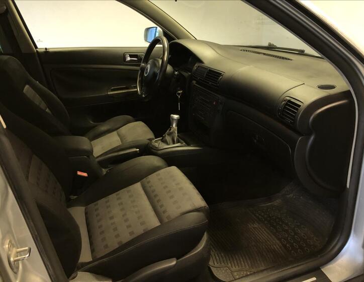 Volkswagen Passat 12