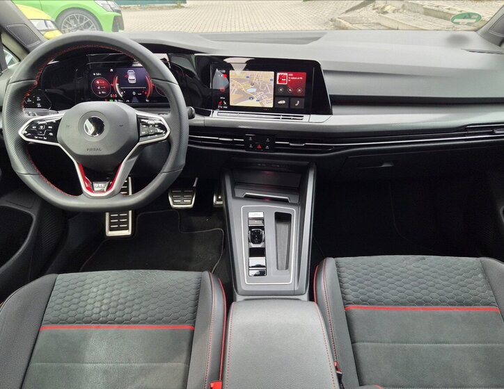 Volkswagen Golf Hatchback 2,0 l 221 kw