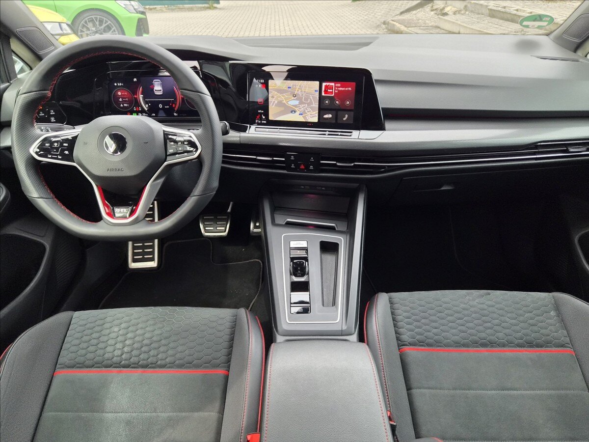 Volkswagen Golf Hatchback 2,0 l 221 kw