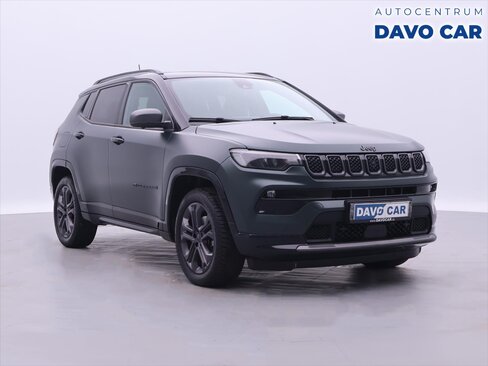 Jeep Compass SUV / Terénní 1,3 l 110 kw