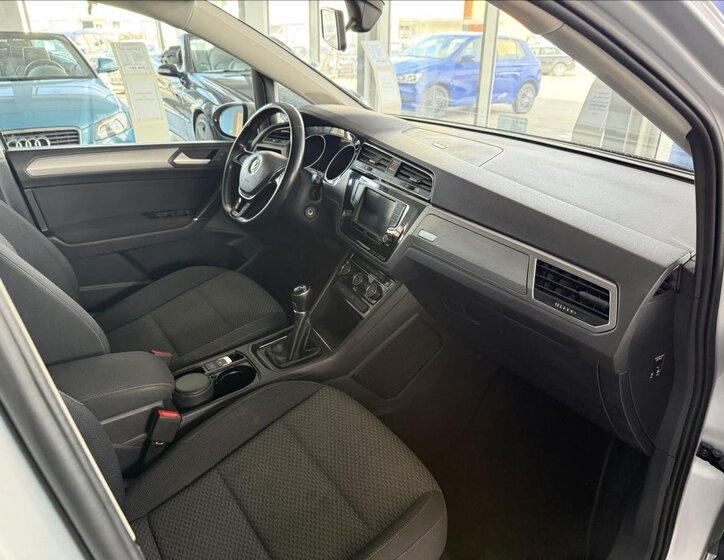 Volkswagen Touran Kombi 1,2 l 81 kw