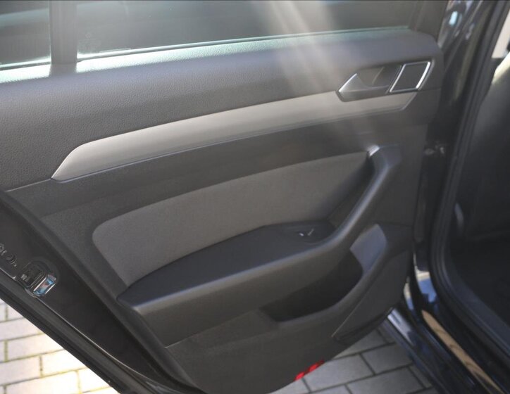 Volkswagen Passat 36