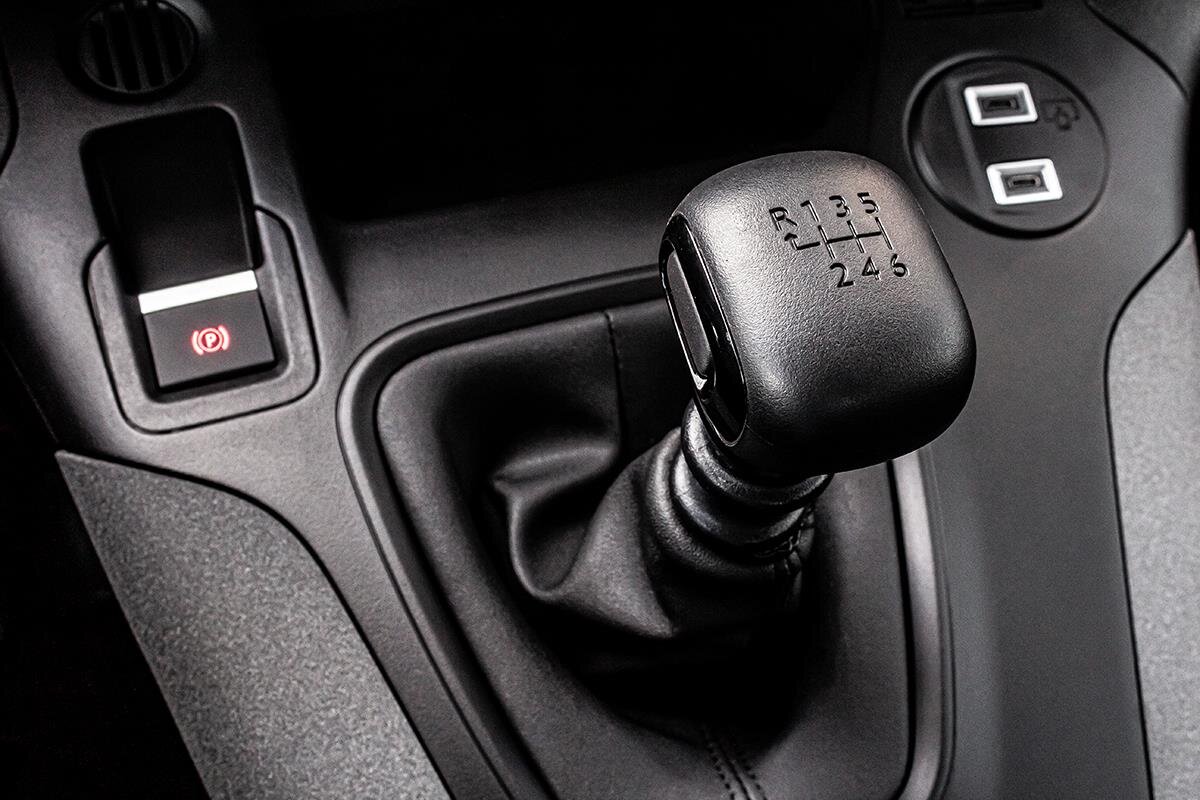 Peugeot Rifter MPV 1,5 l 96 kw