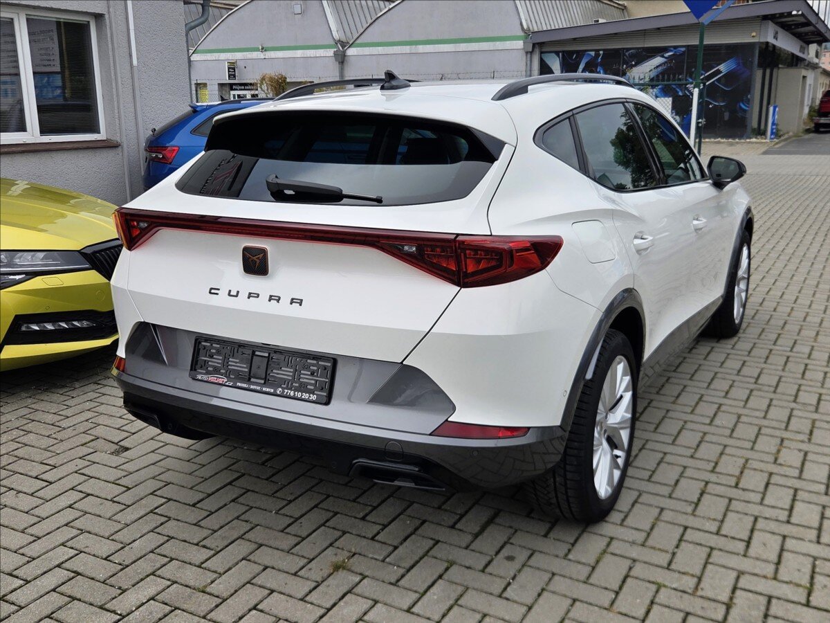 Cupra Formentor SUV / Terénní 2,0 l 110 kw