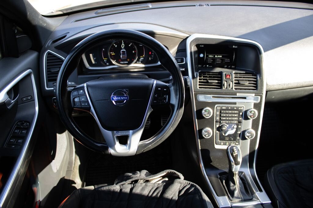 Volvo XC60 SUV / Terénní 2,0 l 140 kw