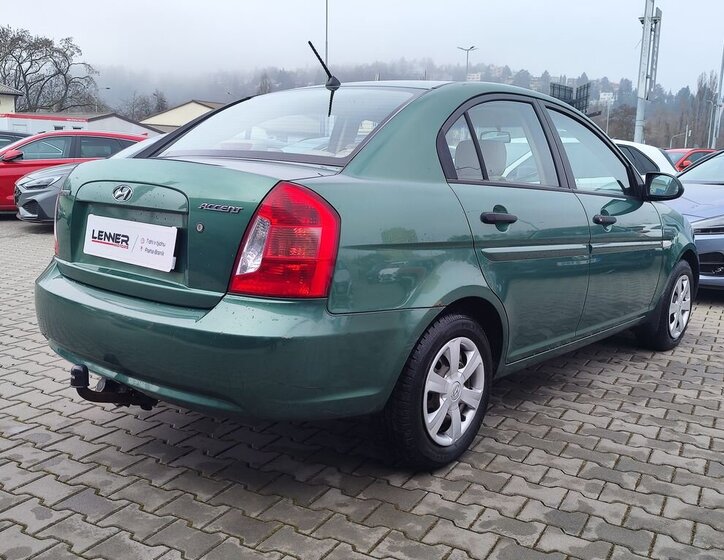 Hyundai Accent Hatchback 1,4 l 71 kw