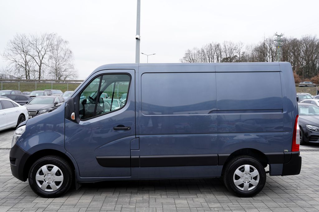 Nissan NV400