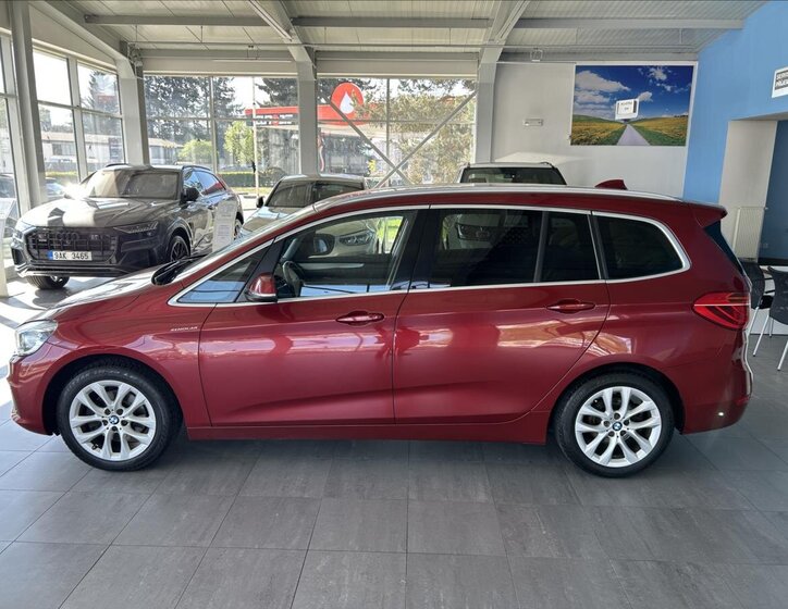 BMW Řada 2 MPV 2,0 l 110 kw