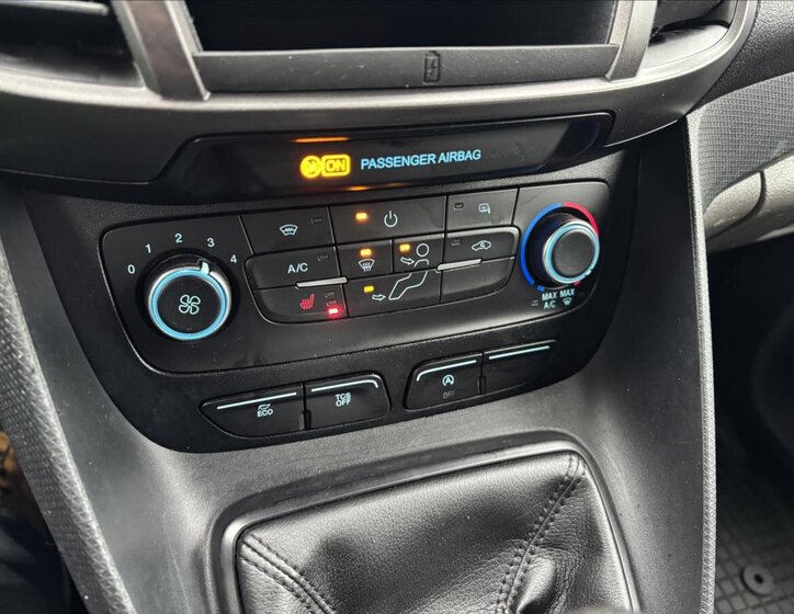 Ford Transit Connect 23