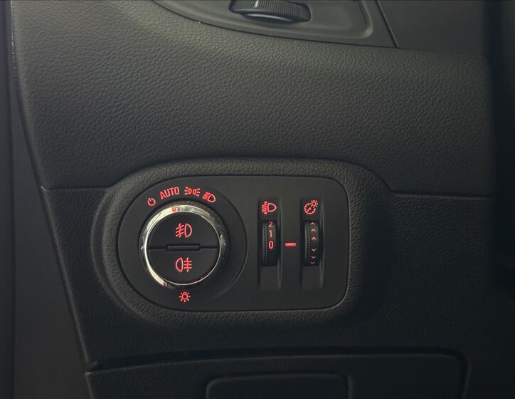 Opel Zafira MPV 2,0 l 96 kw