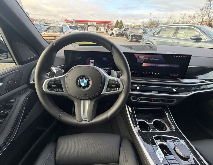 BMW X5 SUV / Terénní 3,0 l 250 kw