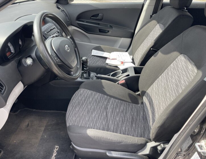 KIA Ceed Hatchback 1,4 l 80 kw