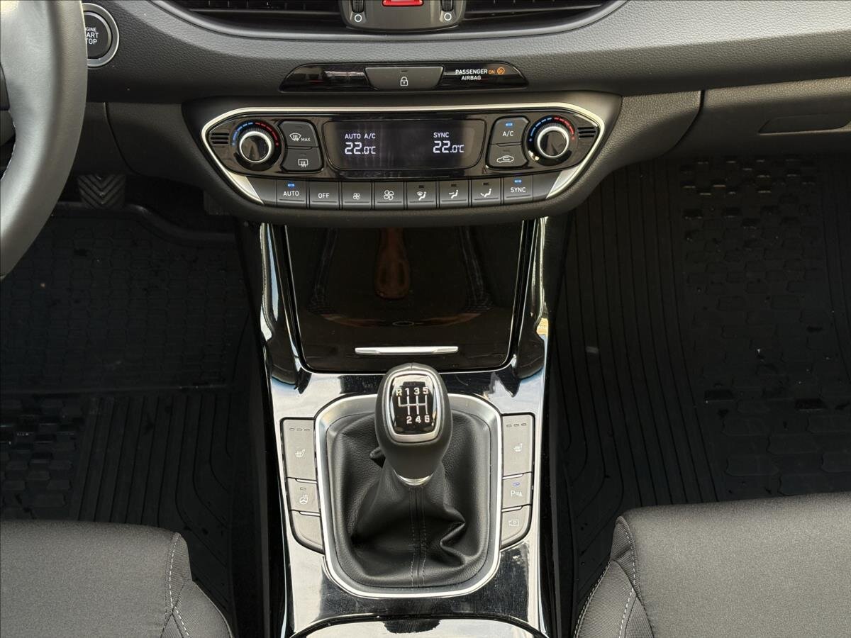 Hyundai i30 Hatchback 1,5 l 70 kw